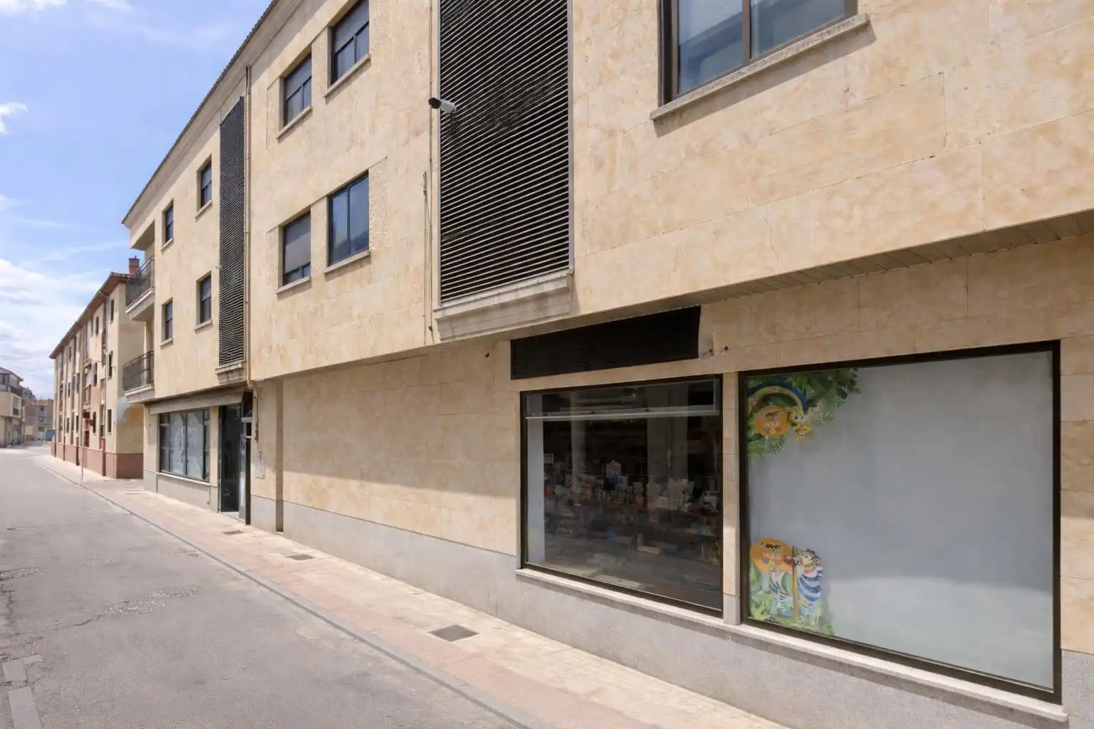 Vista exterior de Planta baja en venta en Villamayor
