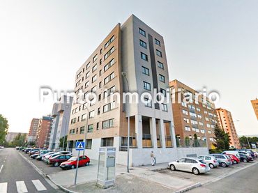 Pis amb ascensor de lloguer a Calle Trilla 15