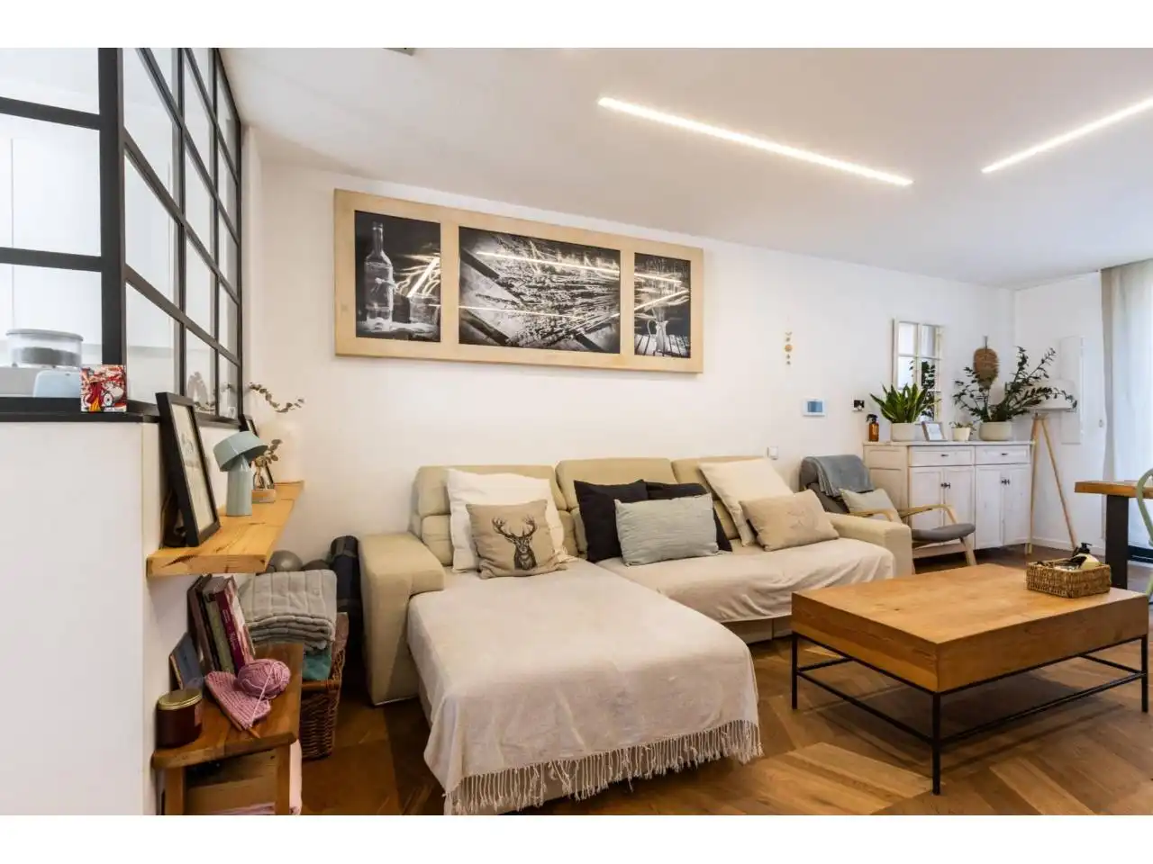 Living room of Detached homes for sale in Sant Llorenç Savall  with Air Conditioner