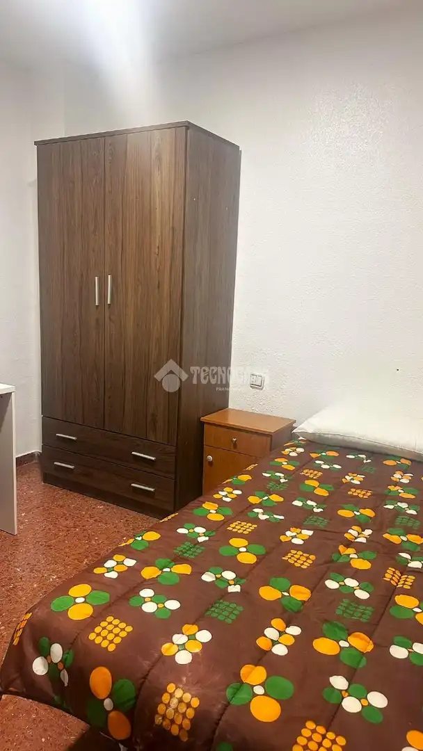 Dormitori de Pis de lloguer en Granada