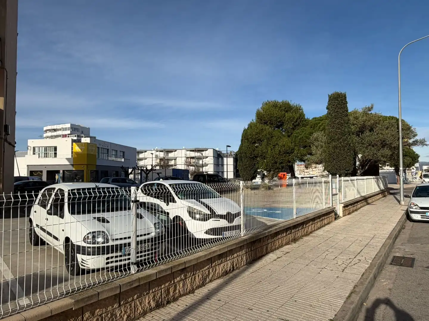 Parking of Apartments for sale in Roses  with Air Conditioner, Heating and Terrace