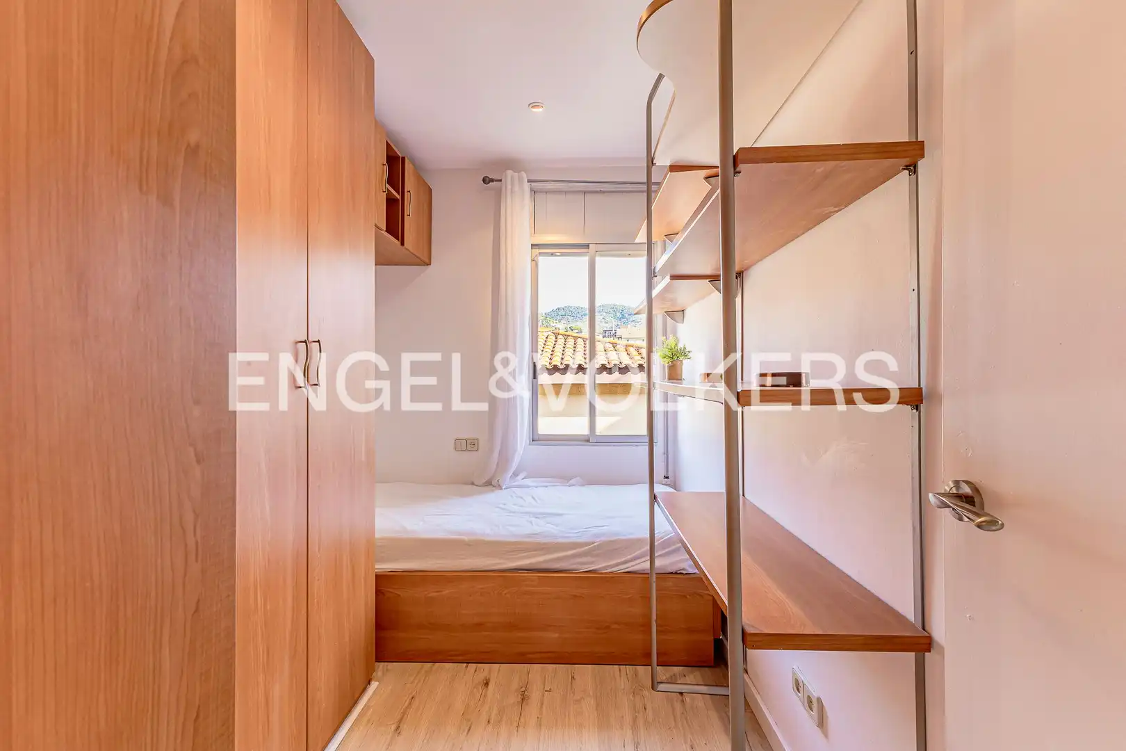 Habitación de Ático en venta en Barcelona con Aire acondicionado, Calefacción y Parquet
