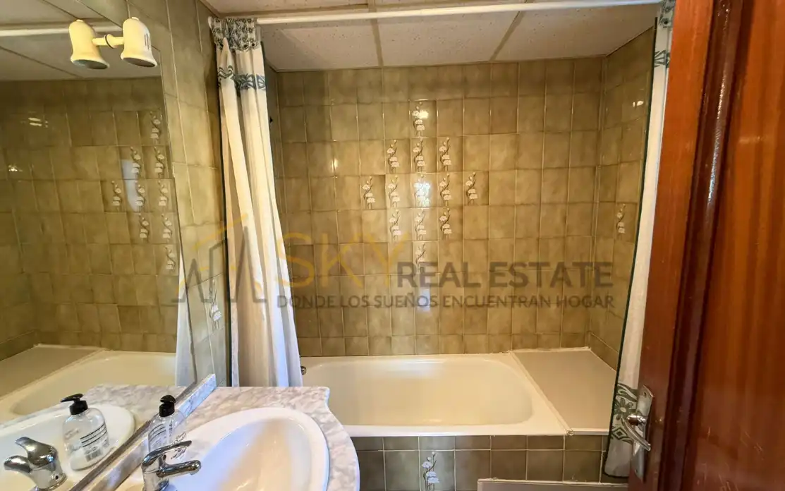 Bathroom of Houses for sale in Valdemorillo  with Private garden, Terrace and Swimming Pool