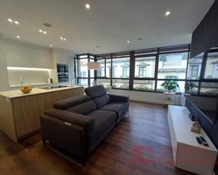 Sala d'estar de Pis en venda en Girona Capital amb Aire condicionat, Moblat i Balcó