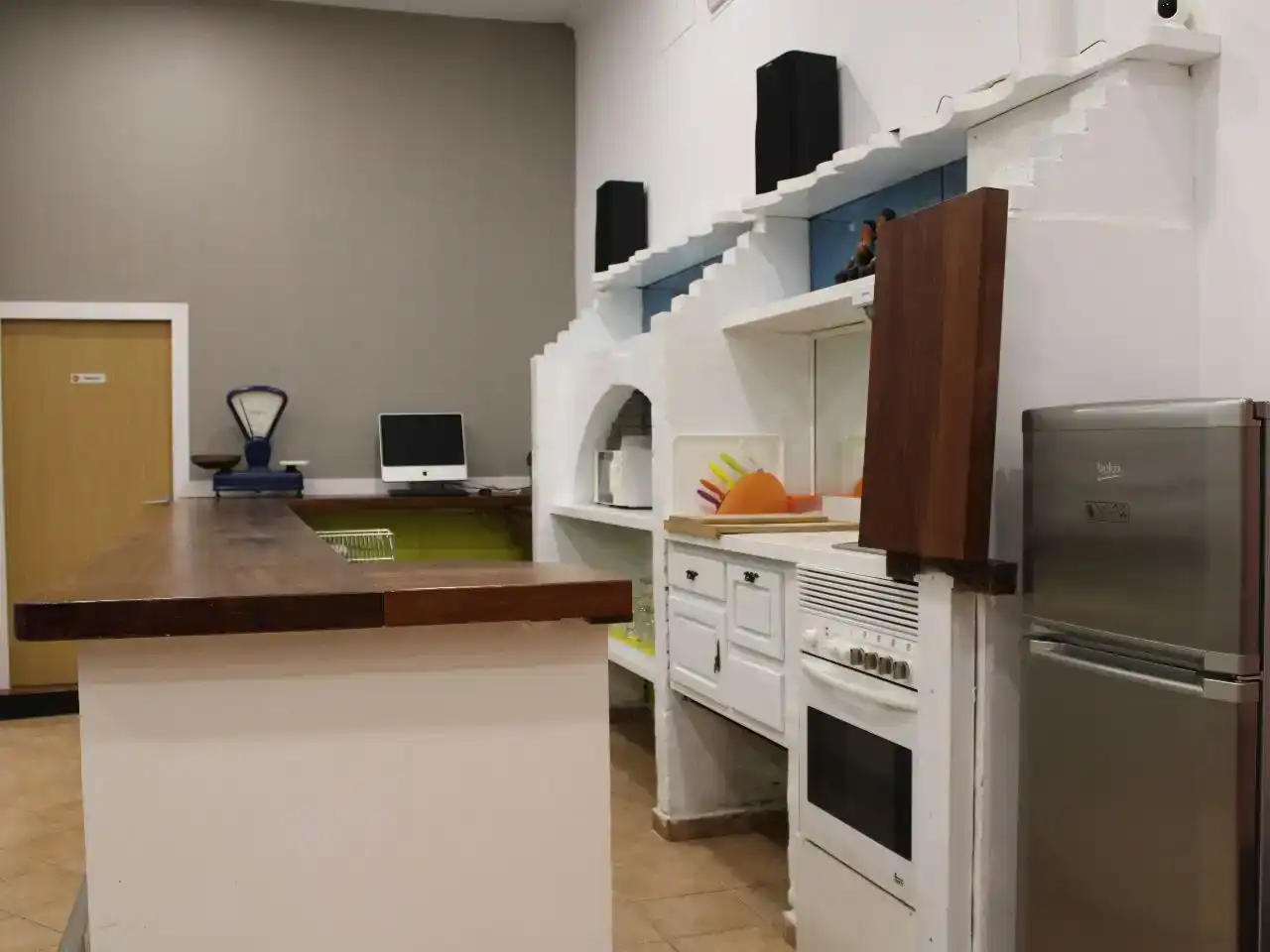 Cuina de Pis en venda en Puente Viesgo amb Parquet, Traster i Moblat