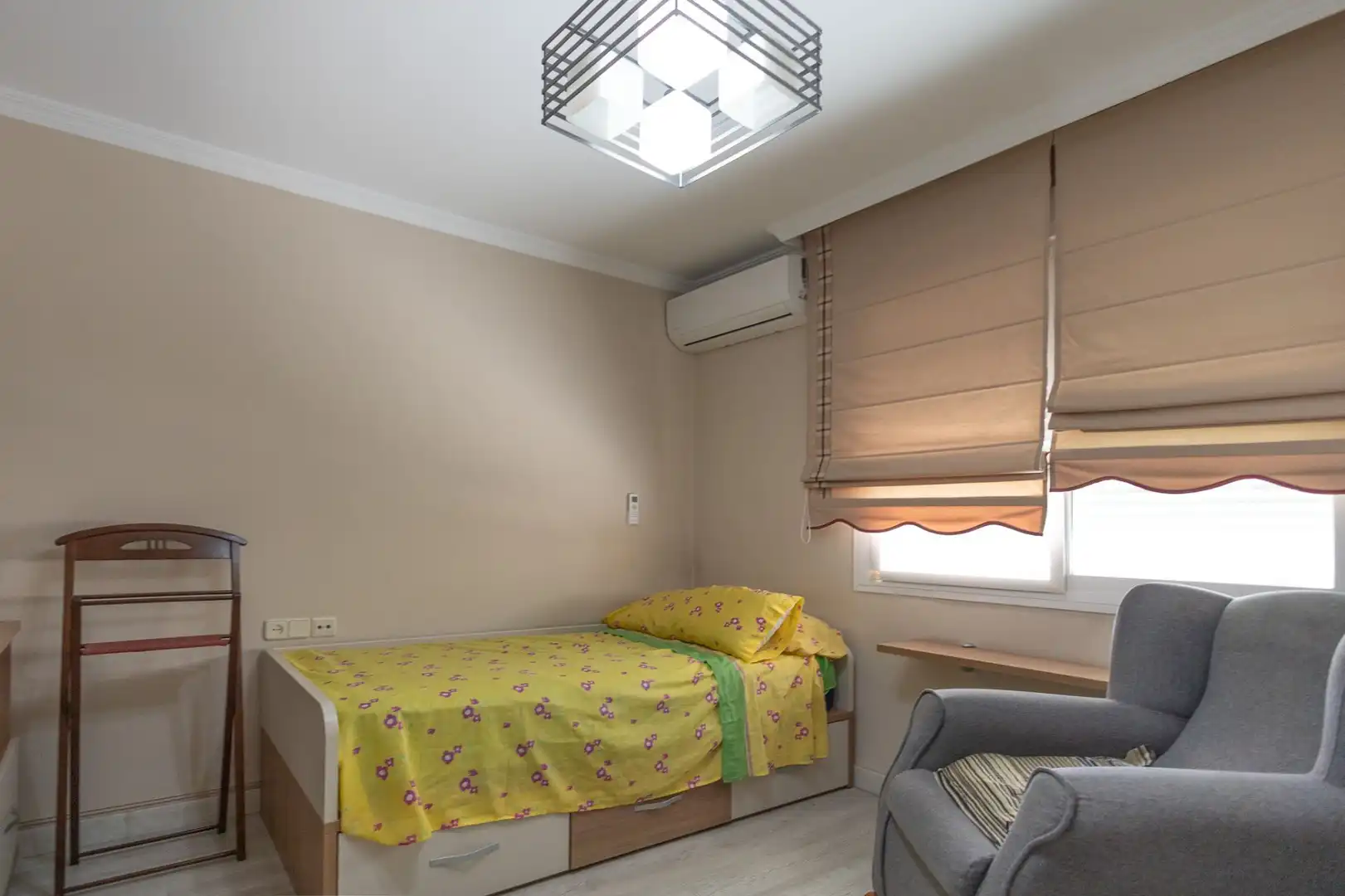 Habitación de Casa o chalet en venta en Melilla con Aire acondicionado, Calefacción y Jardín privado