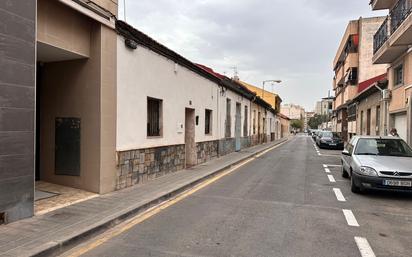 Vista exterior de Casa adosada en venda en Alicante / Alacant