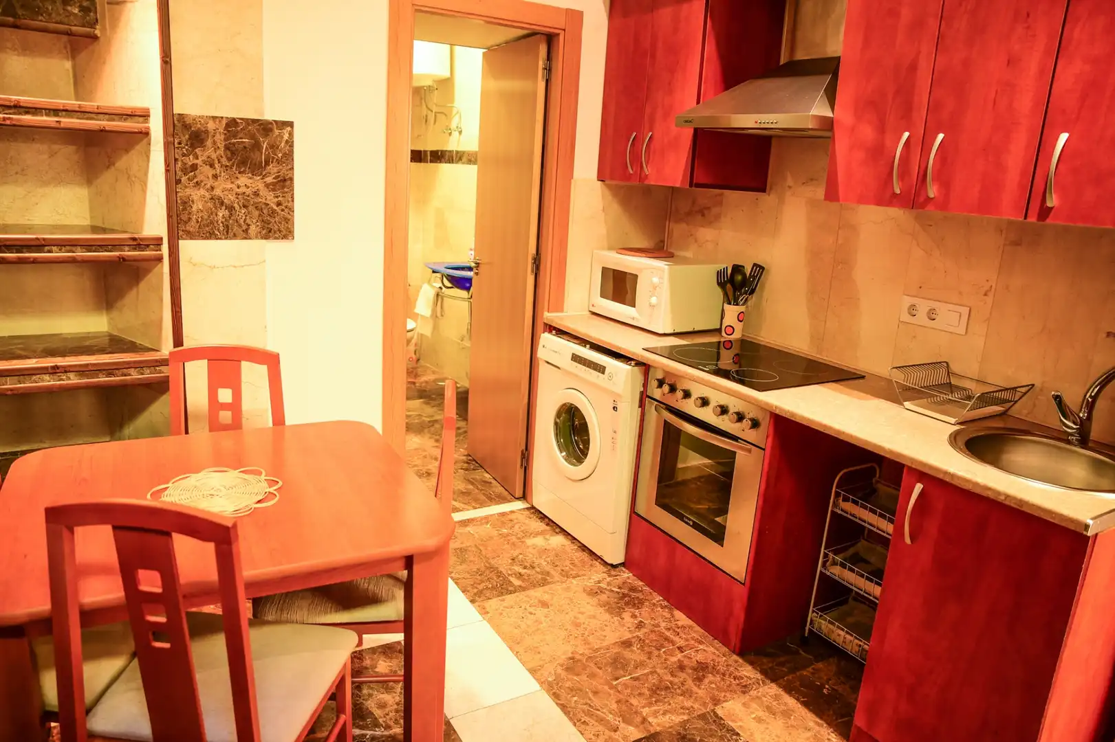 Cuina de Casa o xalet en venda en Plasencia amb Aire condicionat, Calefacció i Terrassa