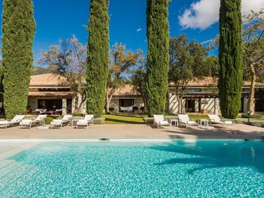 Chalet con piscina en venta en La Zagaleta