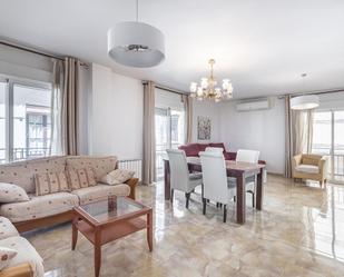 Living room of Flat for sale in  Granada Capital  with Air Conditioner and Terrace