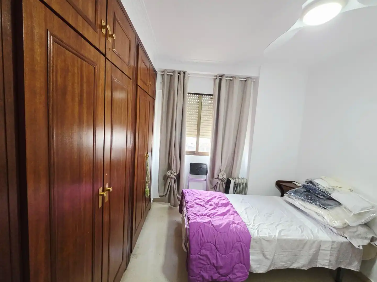Bedroom of Flat for rent in Benidorm  with Air Conditioner, Private garden and Terrace
