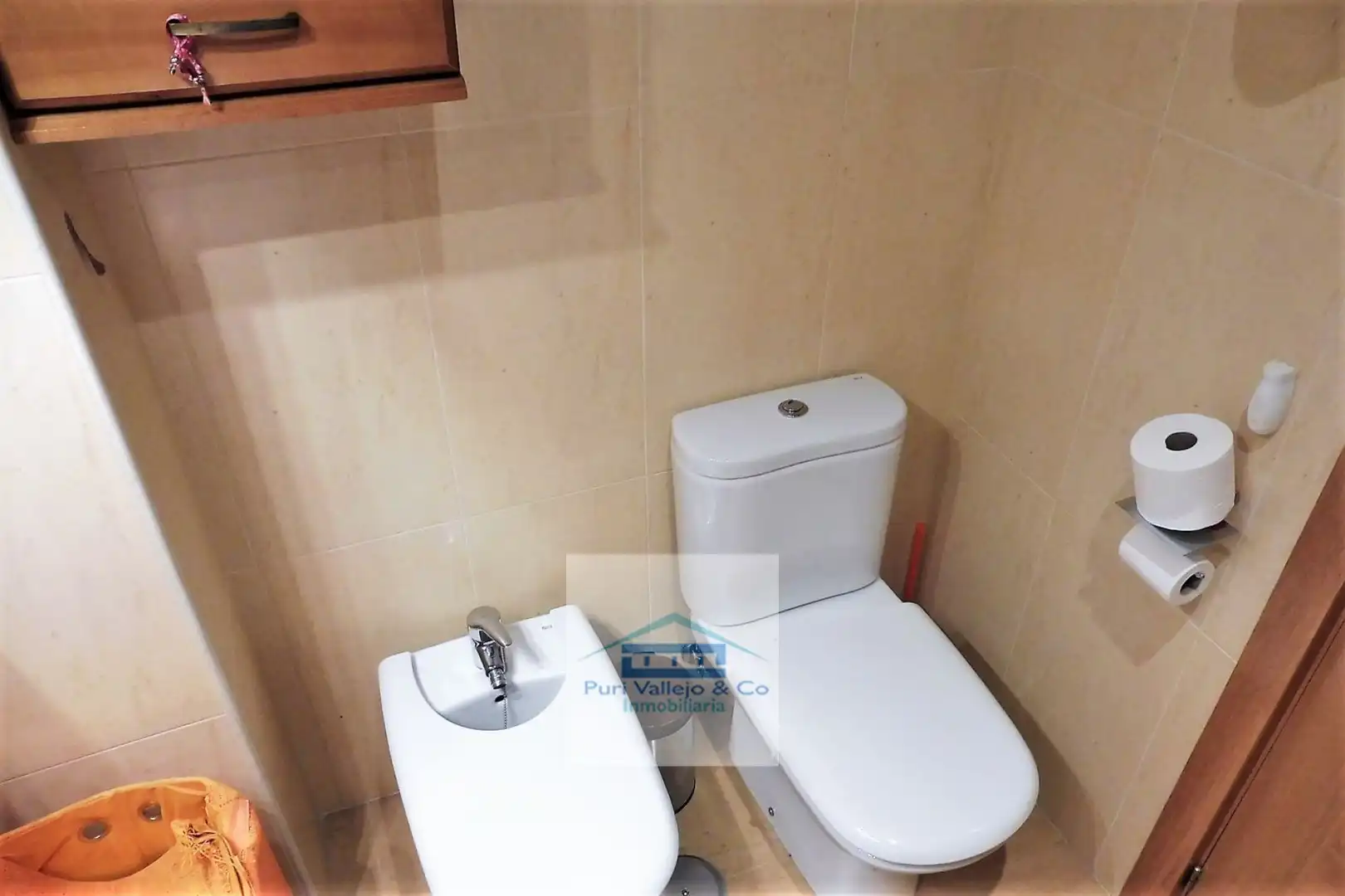 Baño de Piso en venta en Córdoba con Aire acondicionado, Trastero y Amueblado