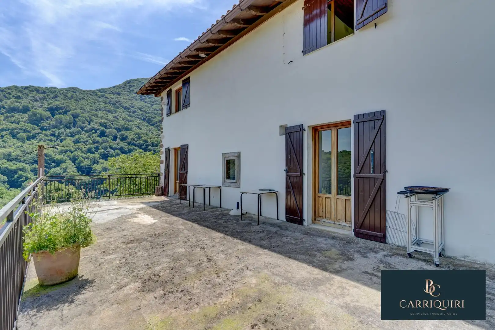 Exterior view of Houses for sale in Oiz
