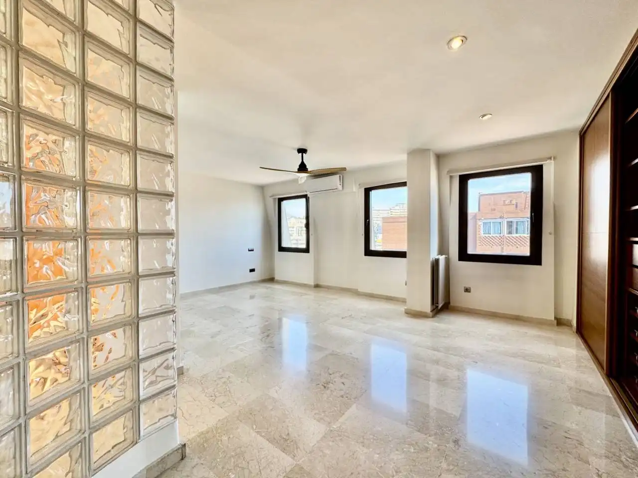 Sala d'estar de Àtic en venda en  Palma de Mallorca amb Aire condicionat, Calefacció i Terrassa