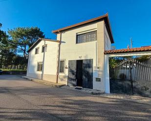 Exterior view of Single-family semi-detached for sale in A Guarda    with Heating, Private garden and Terrace