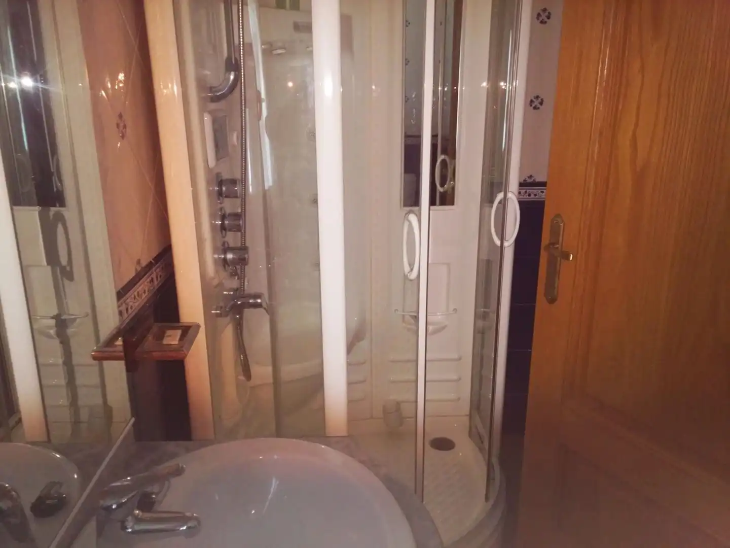 Badezimmer von Gebäude zum Verkauf in Oña