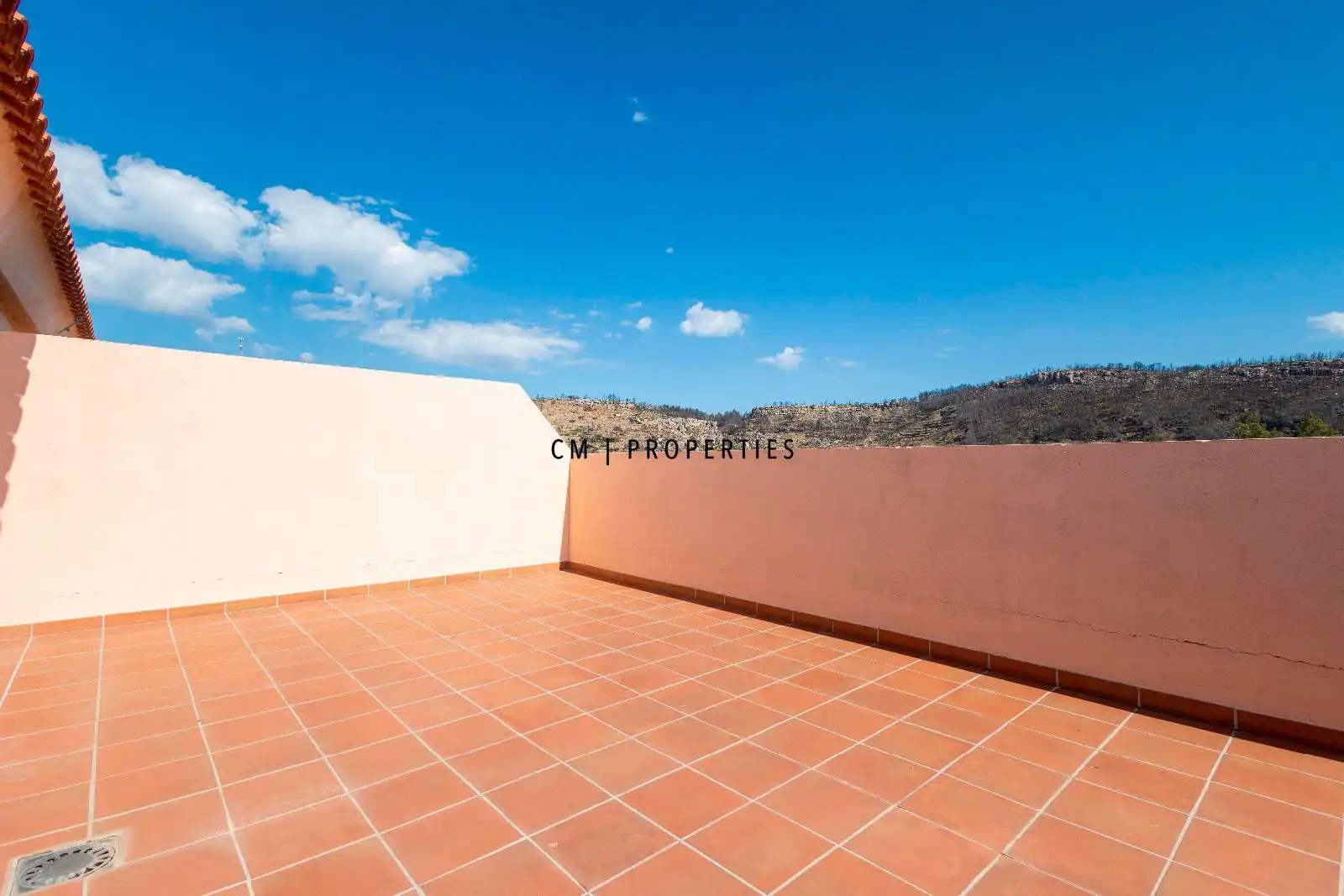 Terrassa de Àtic de lloguer en Toràs amb Terrassa, Piscina i Moblat