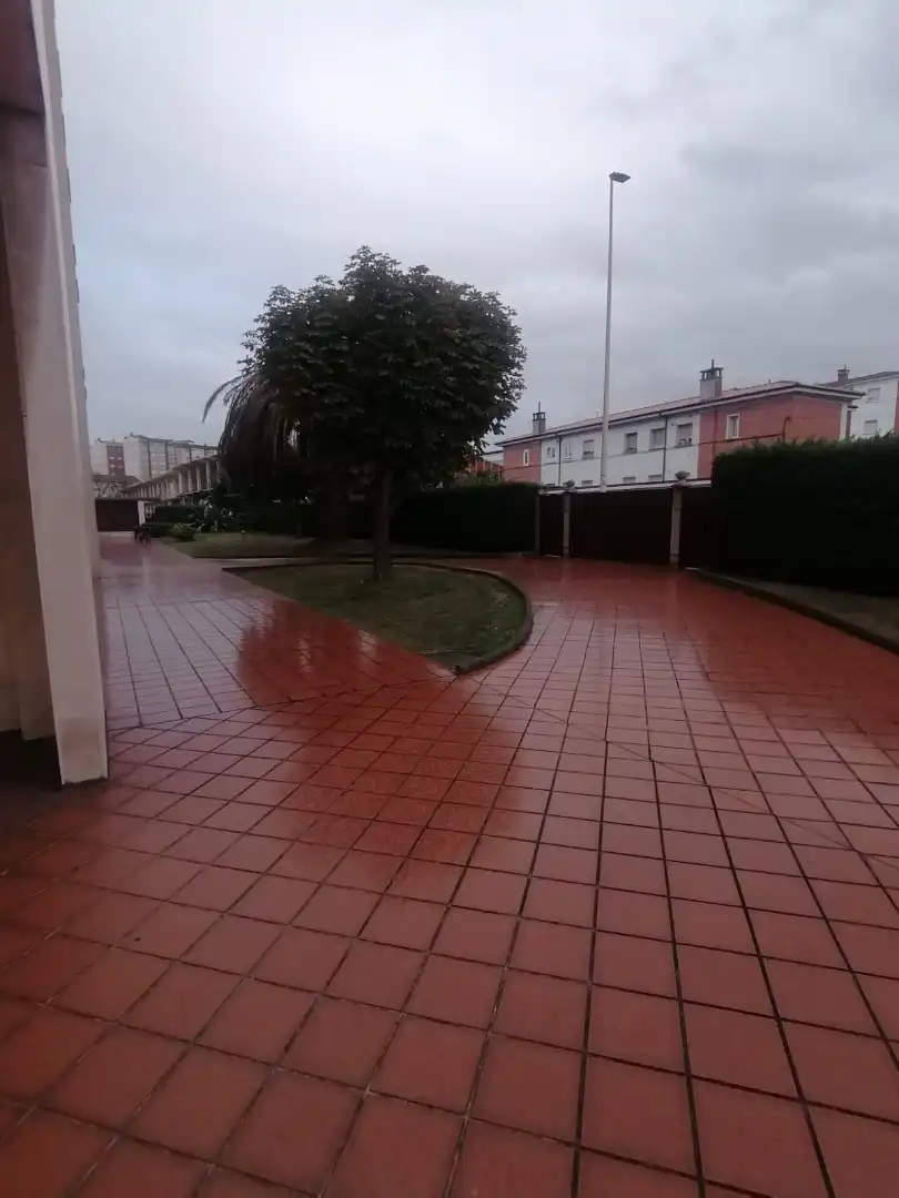 Aparcament de Apartament de lloguer en Oeste