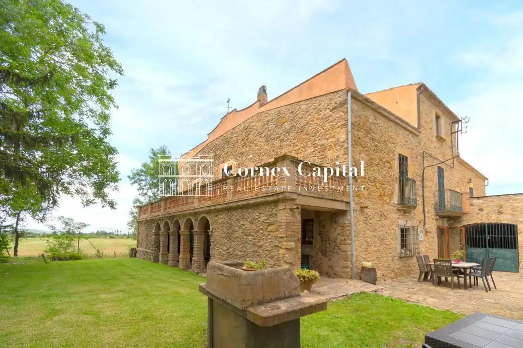 Country house with garden for sale in Forallac, imagen 4