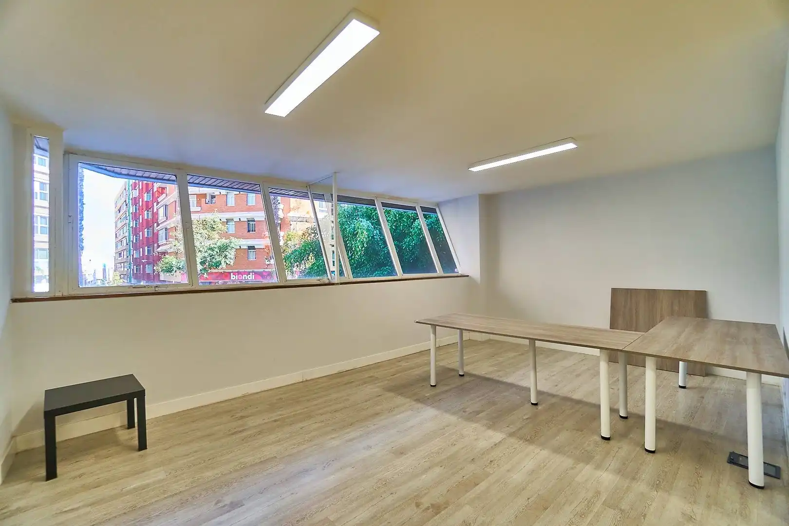 Oficina en venta en Las Palmas de Gran Canaria con Aire acondicionado, Trastero y Amueblado