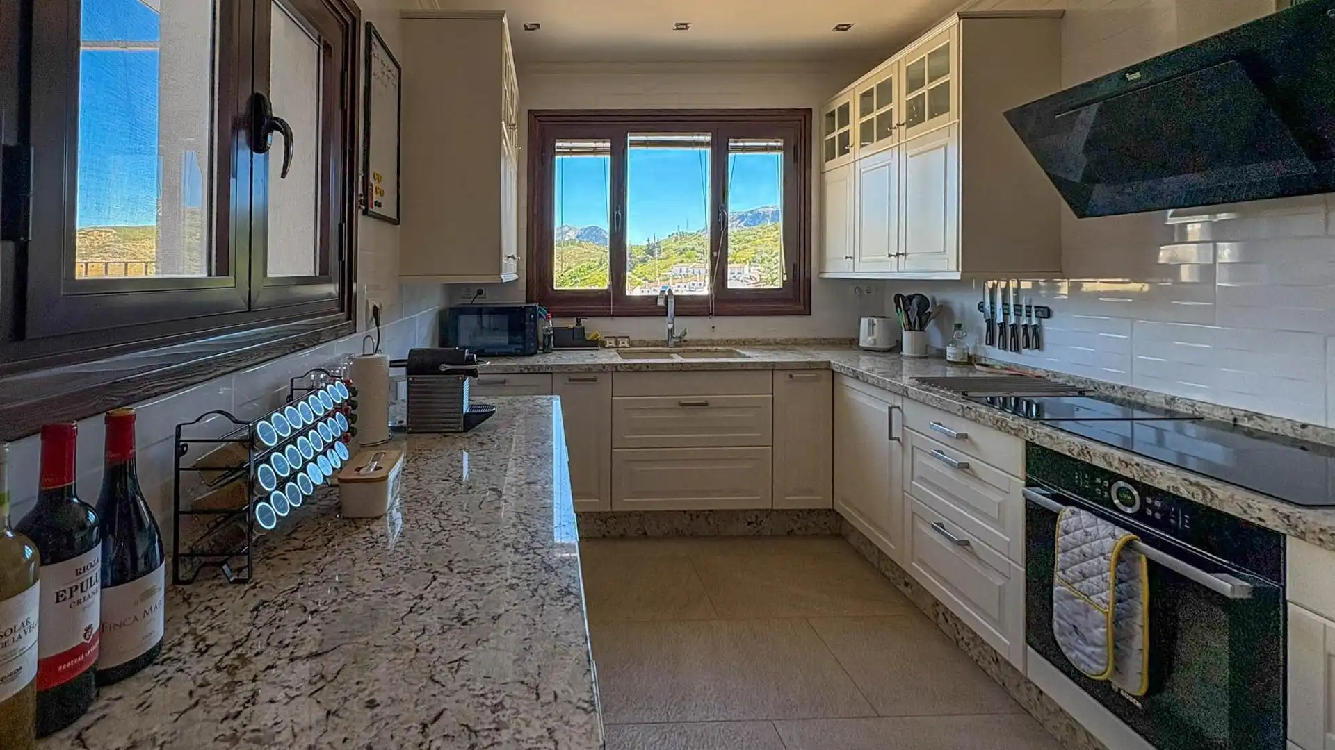Cocina de Casa adosada en venta en Antequera con Calefacción, Terraza y Trastero