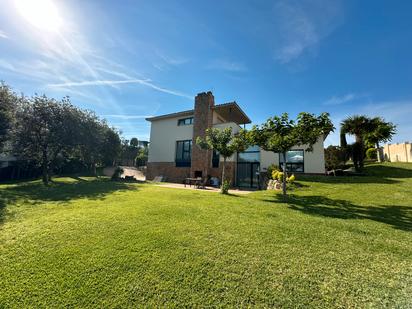 Jardí de Casa o xalet en venda en L'Escala amb Aire condicionat, Piscina i Balcó