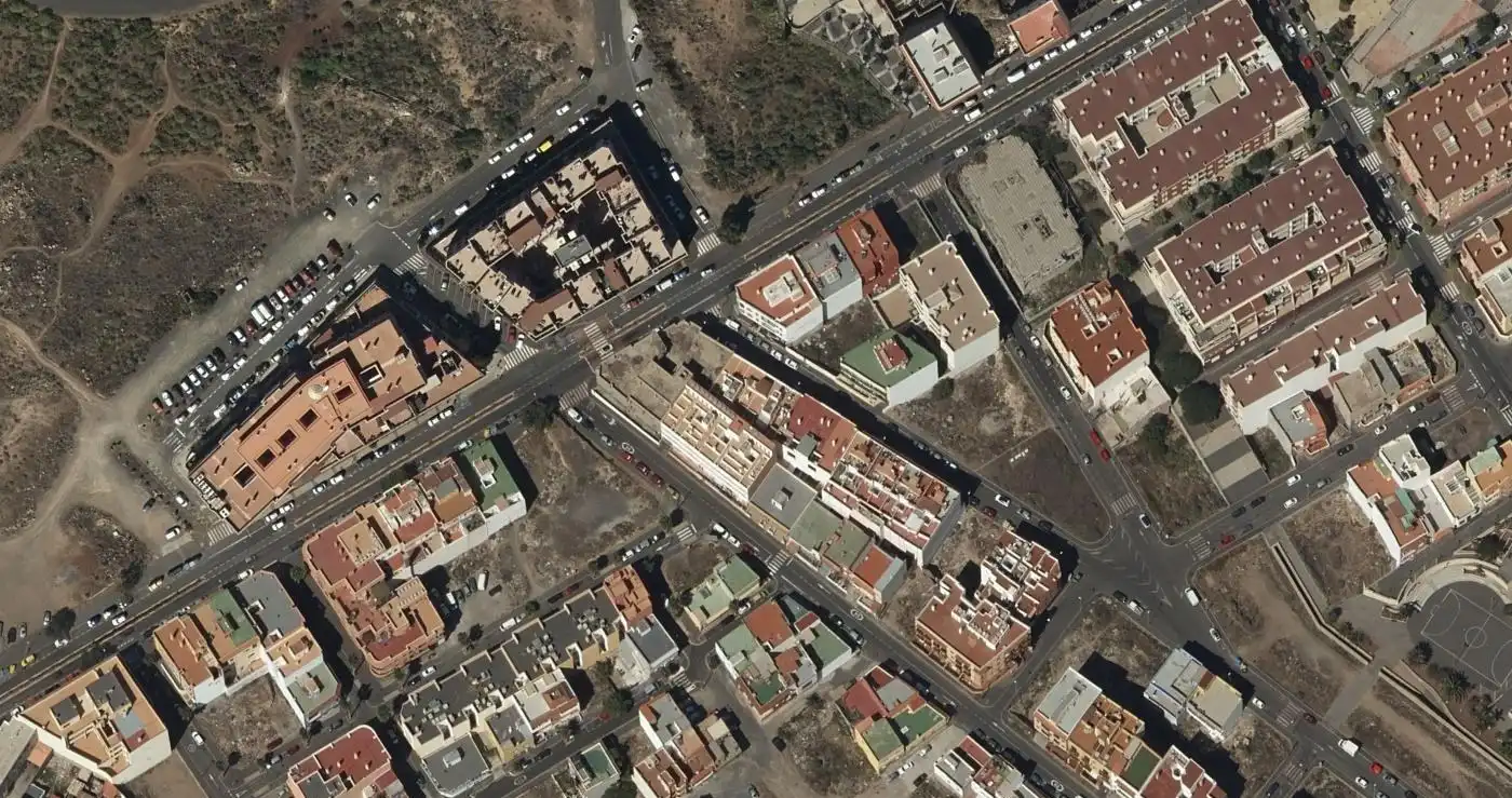 Vista exterior de Piso en venta en San Isidro