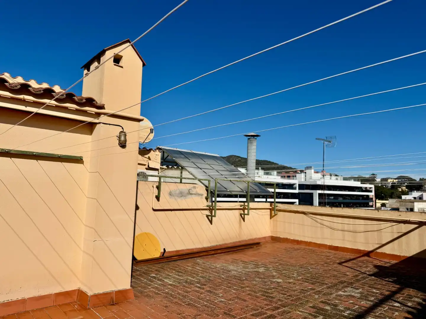Vista exterior de Piso en venta en El Masnou con Calefacción, Terraza y Balcón
