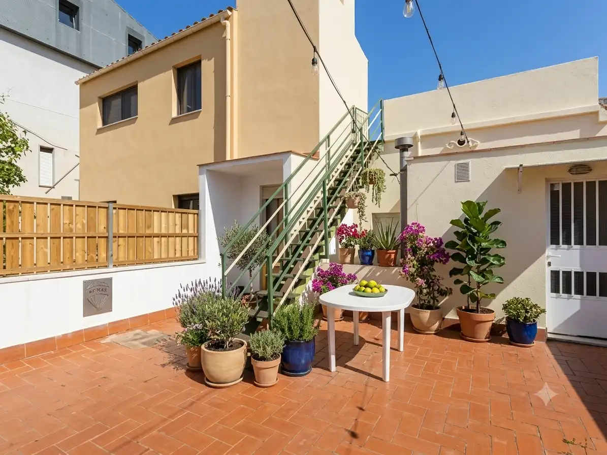 Terrassa de Casa adosada en venda en Esplugues de Llobregat amb Calefacció, Terrassa i Traster