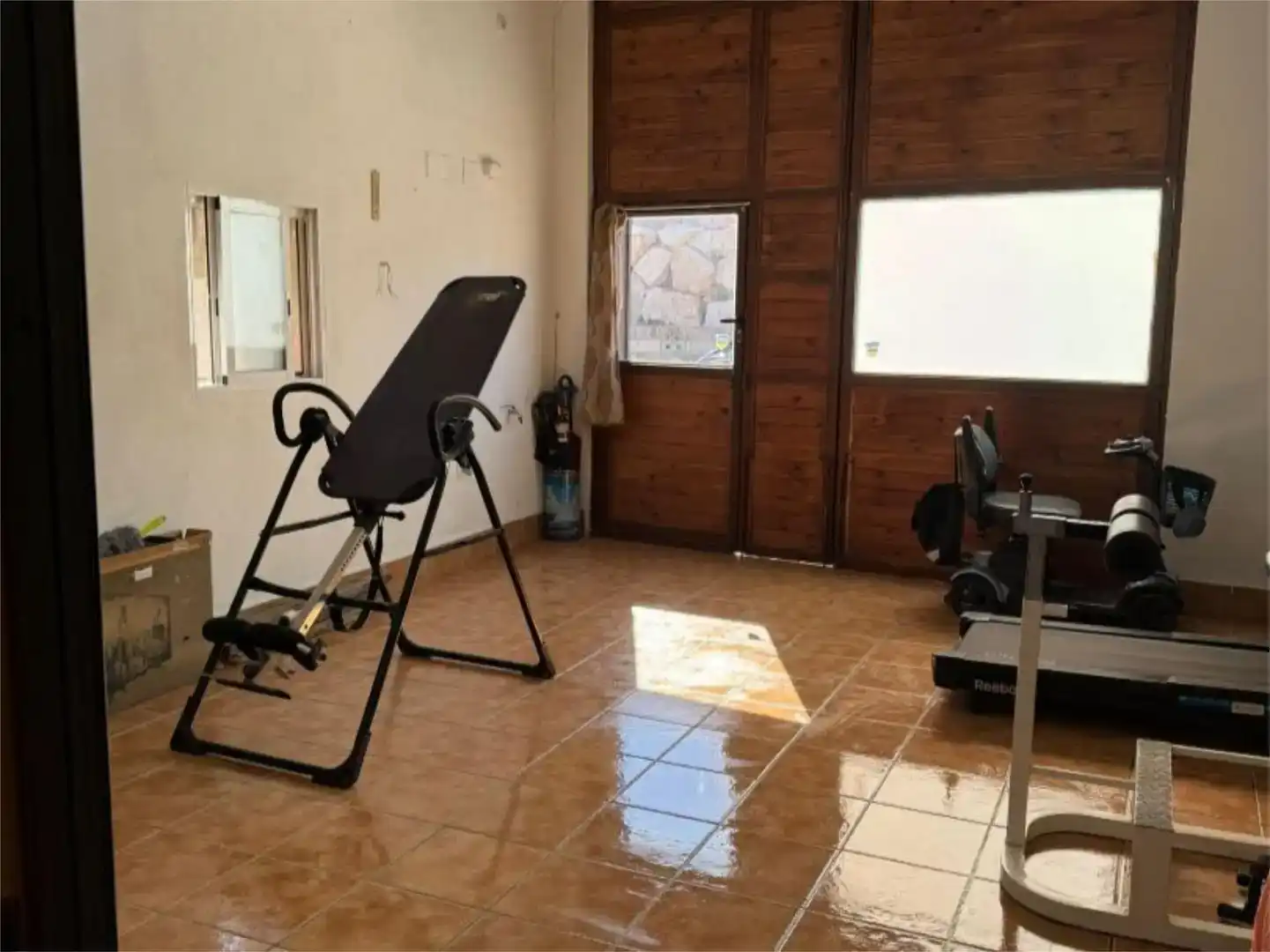 Flat for sale in Potries  with Air Conditioner, Private garden and Storage room