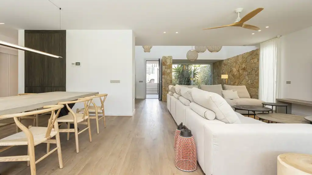 Sala d'estar de Casa o xalet en venda en Sitges amb Aire condicionat, Calefacció i Jardí privat
