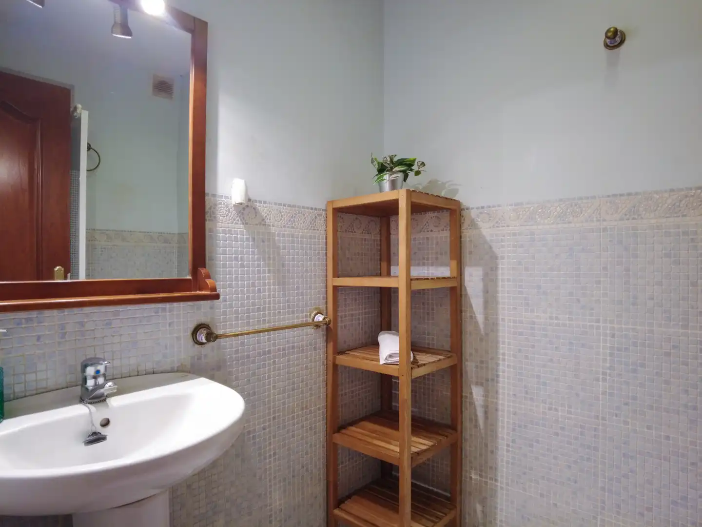 Baño de Casa adosada de alquiler en La Orotava con Calefacción, Parquet y Amueblado