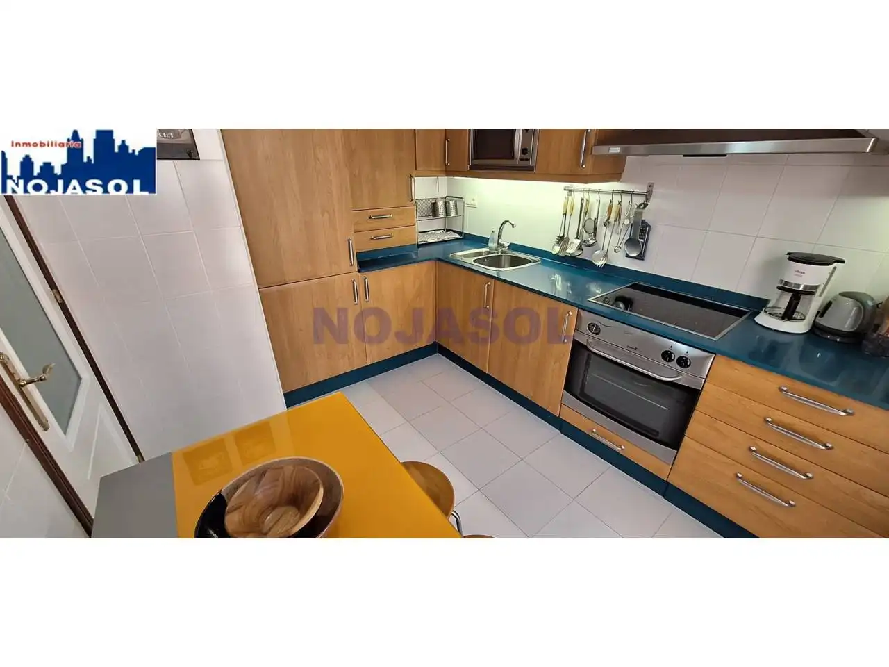 Cocina de Piso de alquiler en Noja con Calefacción, Parquet y Amueblado