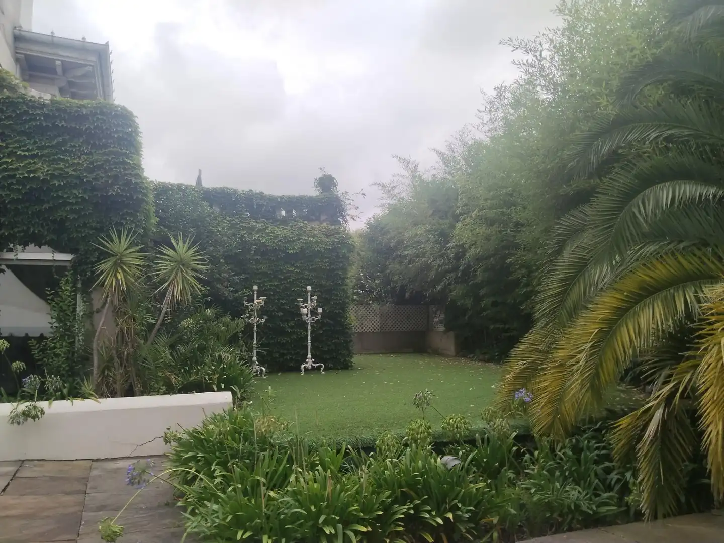 Jardí de Oficina de lloguer en Torrelavega  amb Aire condicionat, Calefacció i Terrassa