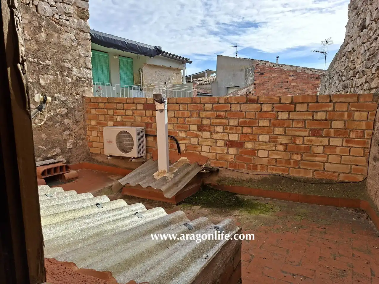 Vista exterior de Casa o chalet en venta en Vilalba dels Arcs con Aire acondicionado, Calefacción y Amueblado