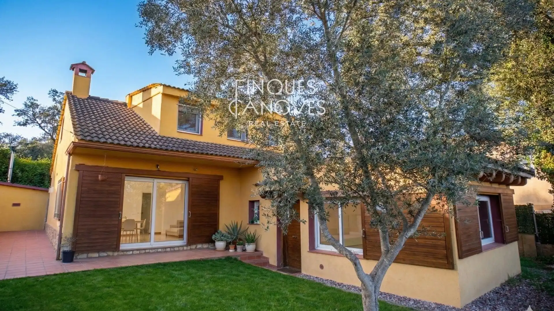 Vista exterior de Casa o chalet en venta en Caldes de Malavella con Calefacción, Jardín privado y Trastero