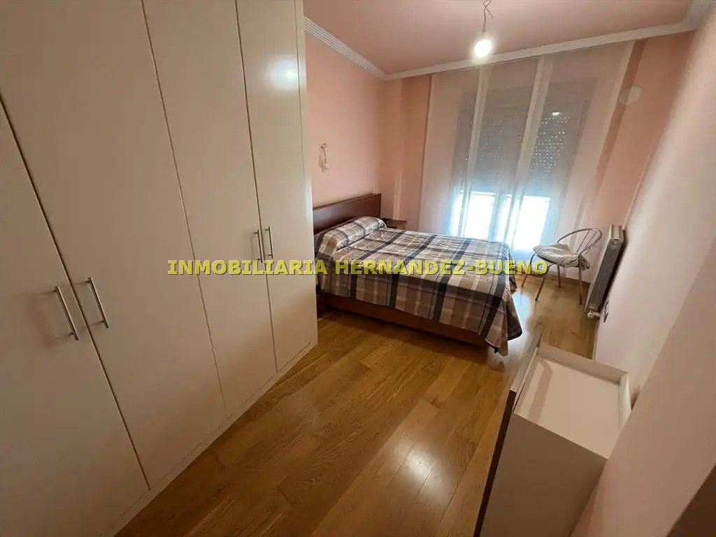 Bedroom of Flat for sale in Salamanca  with Air Conditioner and Heating