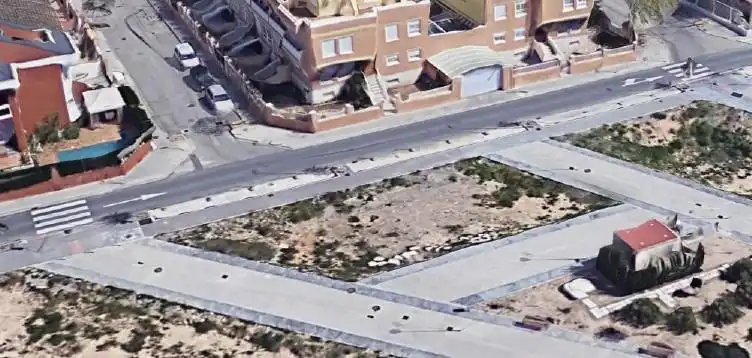 Residential land for sale in Parque de la Bombilla, imagen 2