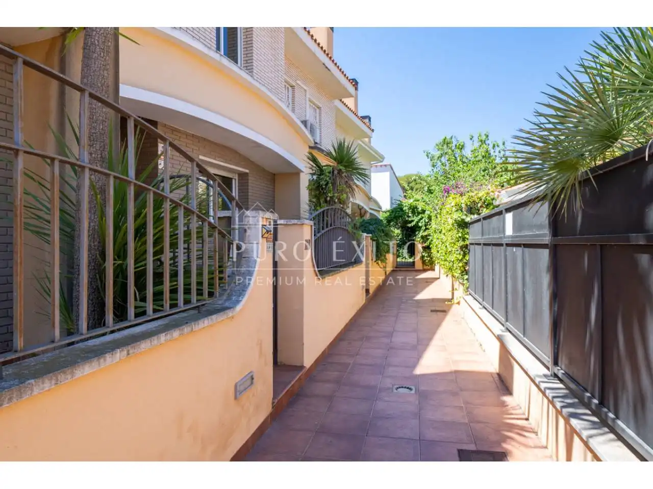 Exterior view of Houses for sale in Cambrils  with Heating, Private garden and Parquet flooring