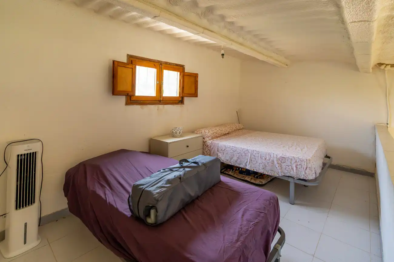 Habitación de Terreno en venta en Masdenverge
