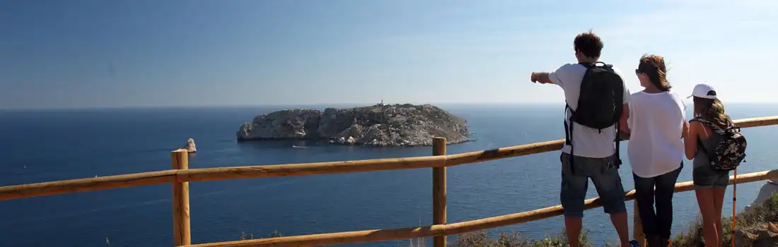 Vista exterior de Apartamento de alquiler en L'Estartit con Aire acondicionado, Calefacción y Terraza