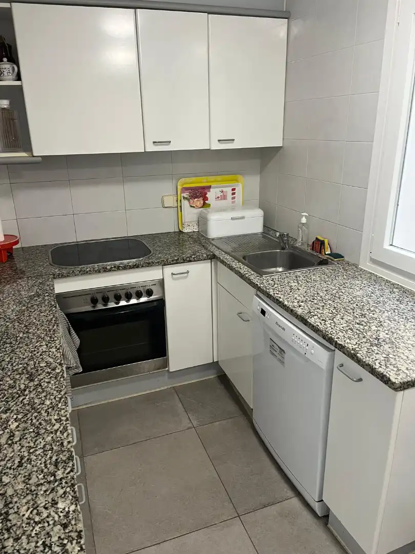 Cocina de Dúplex en venta en Palamós con Amueblado, Horno y Microondas