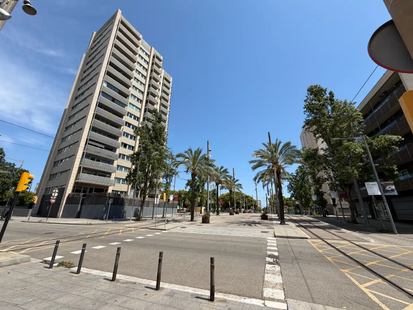Vista exterior de Pis en venda en Port Forum