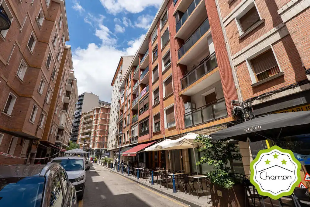 Exterior view of Flat for sale in Portugalete  with Heating, Terrace and Storage room