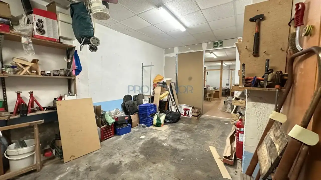 Local comercial en venda a Juan de Vega