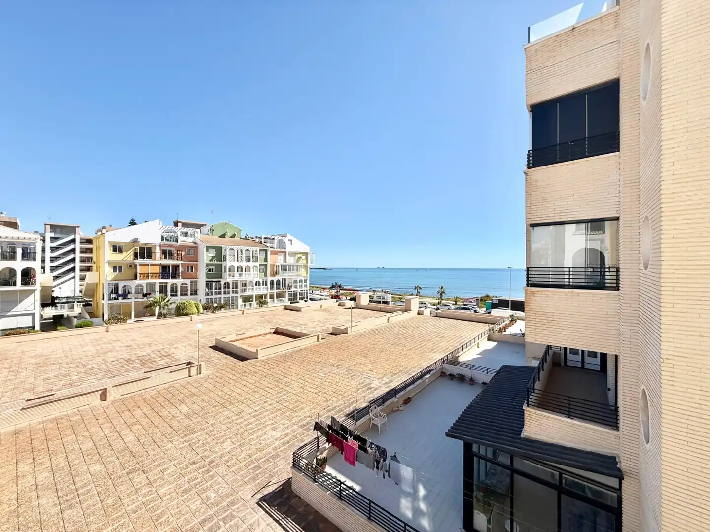 Terrace of Flat for rent in Torrevieja  with Air Conditioner, Heating and Furnished