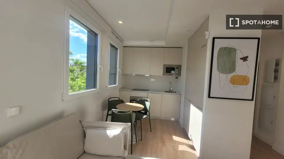 Appartement avec terrasse à louer à Ciudad Lineal, imagen 6