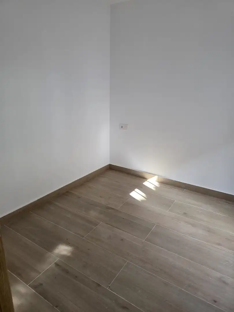 Bedroom of Flat for rent in Parla  with Parquet flooring and Washing machine