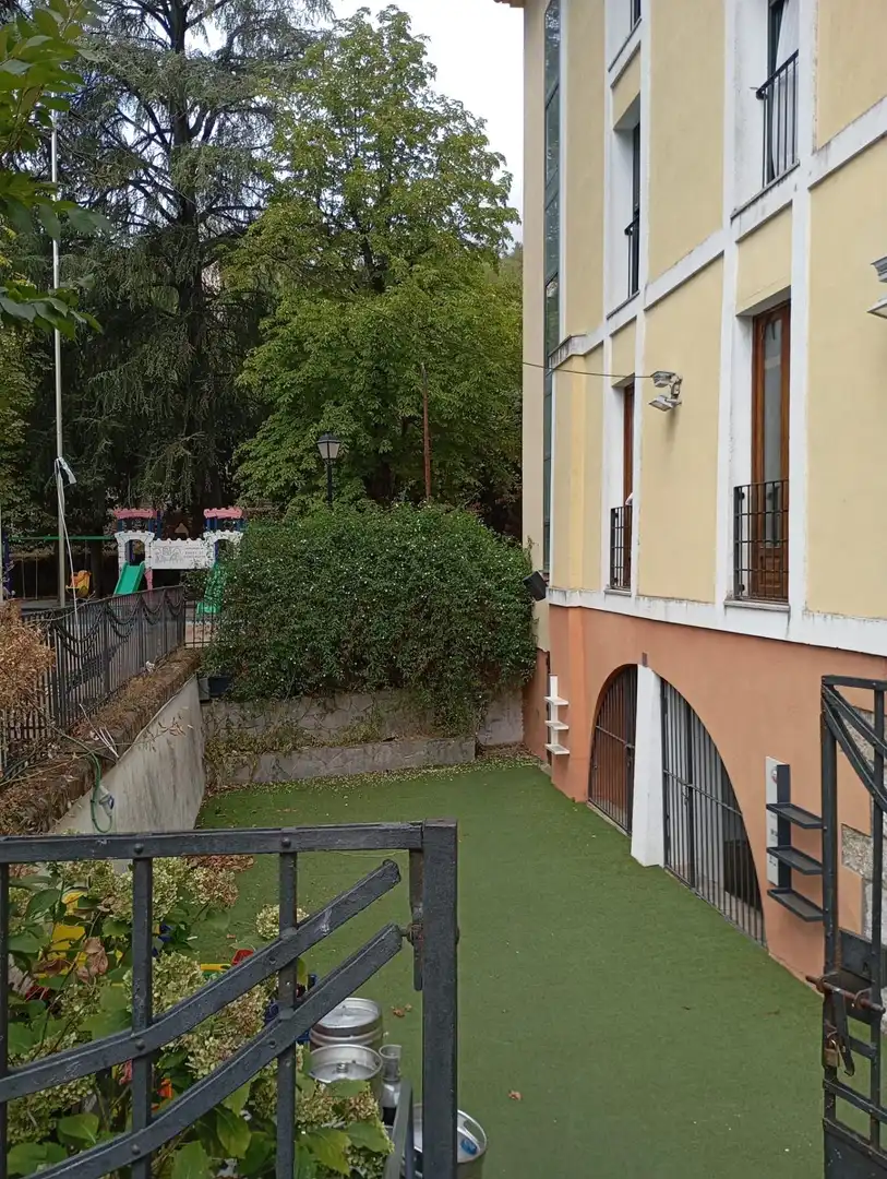 Vista exterior de Edificio en venta en Baños de Montemayor