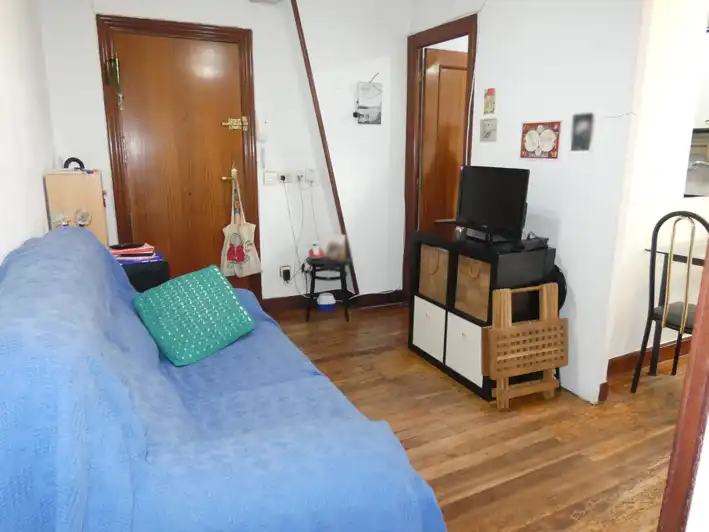 Sala d'estar de Pis en venda en Bilbao  amb Moblat